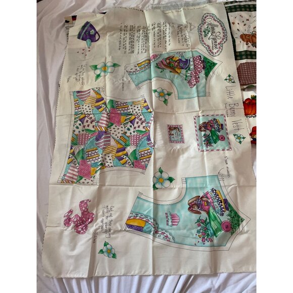 Vintage Christmas & Holiday Fabric Panels For Crafts & Sewing Projects - Picture 2 of 9